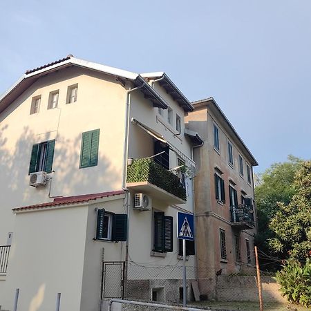 Relax And Enjoy Apartments Split Bagian luar foto