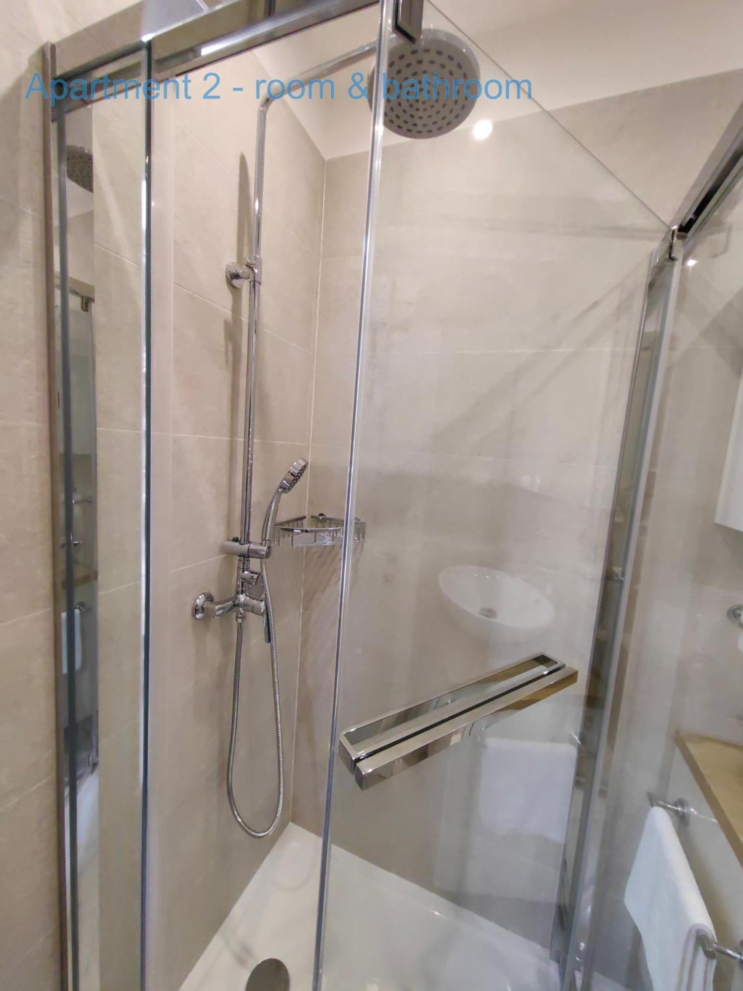 Relax And Enjoy Apartments Split Bagian luar foto