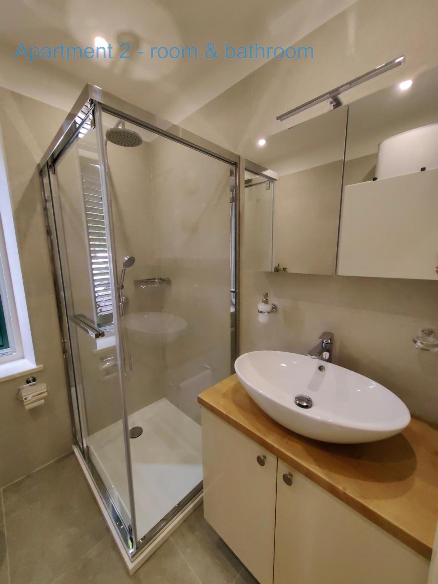 Relax And Enjoy Apartments Split Bagian luar foto