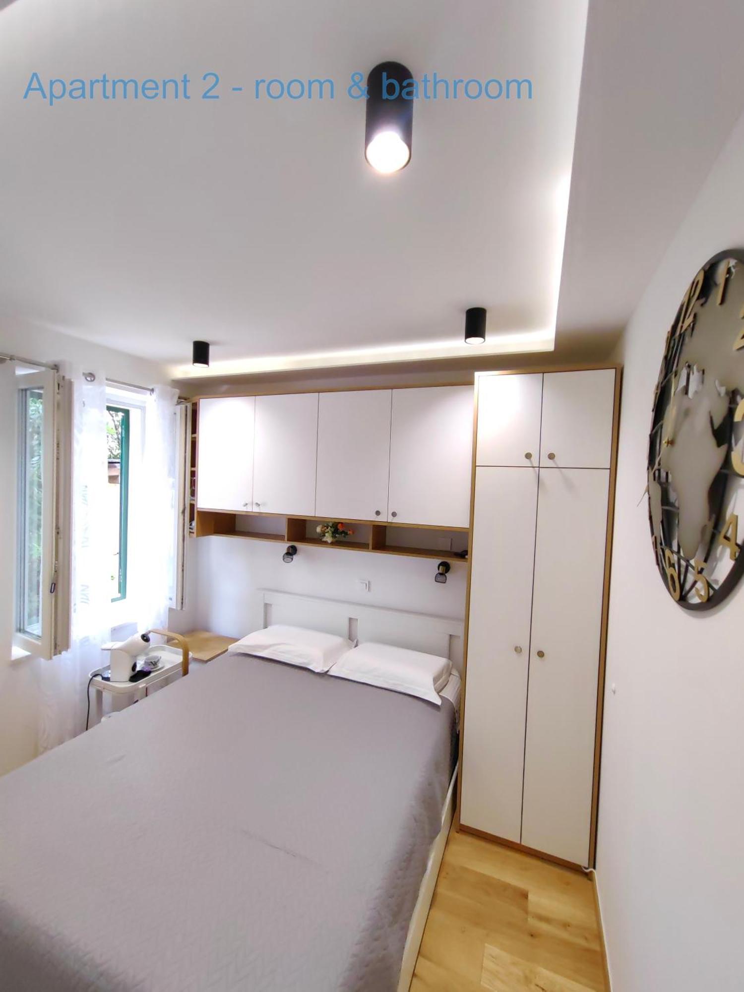 Relax And Enjoy Apartments Split Bagian luar foto