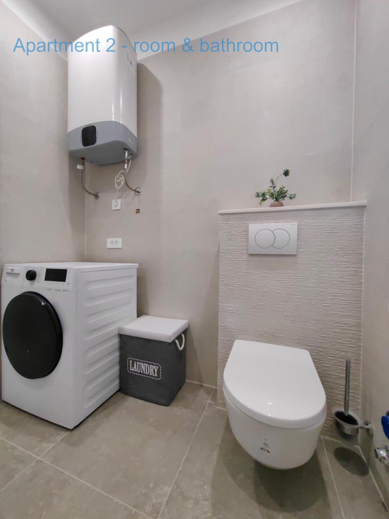 Relax And Enjoy Apartments Split Bagian luar foto