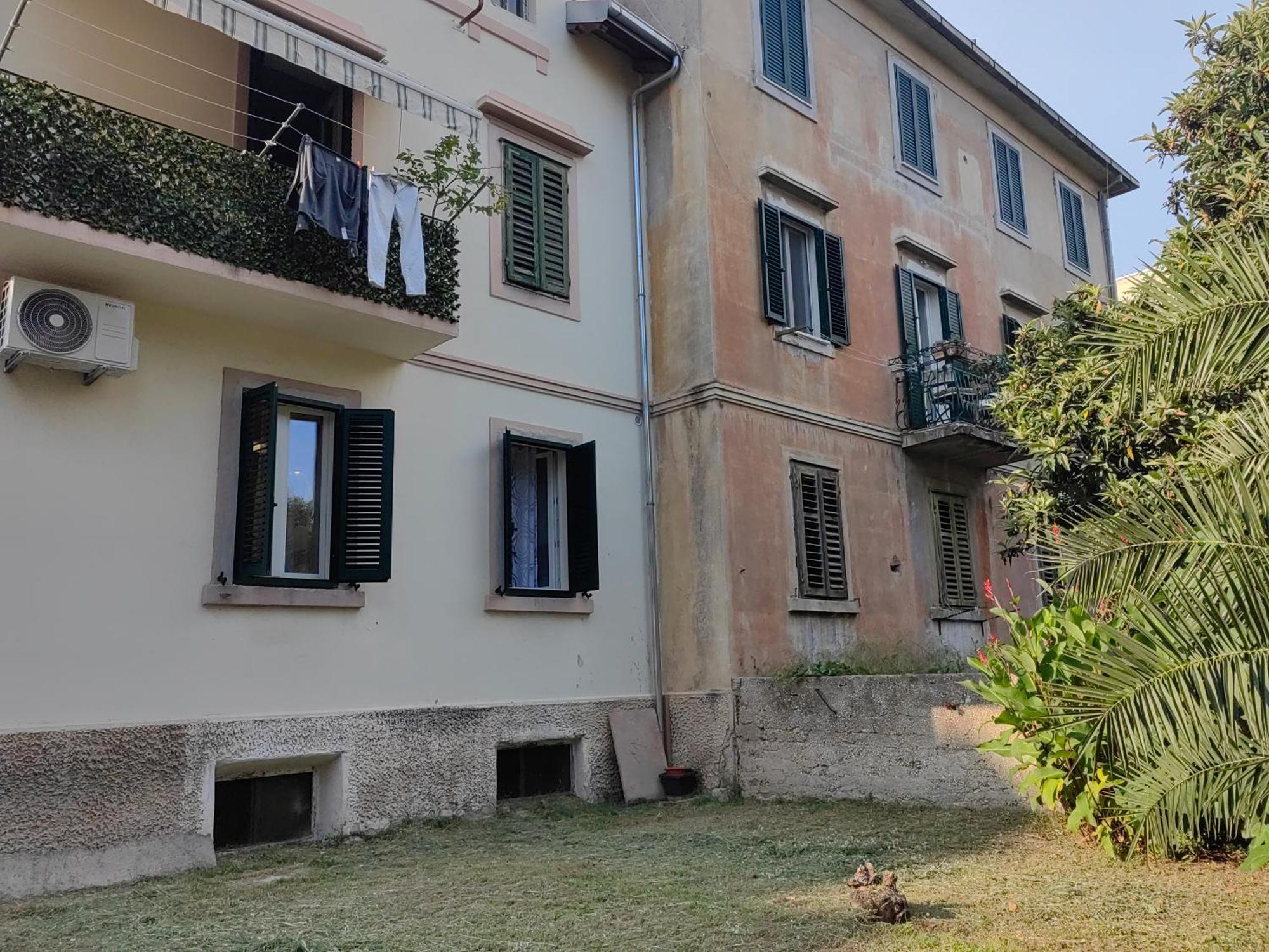 Relax And Enjoy Apartments Split Bagian luar foto