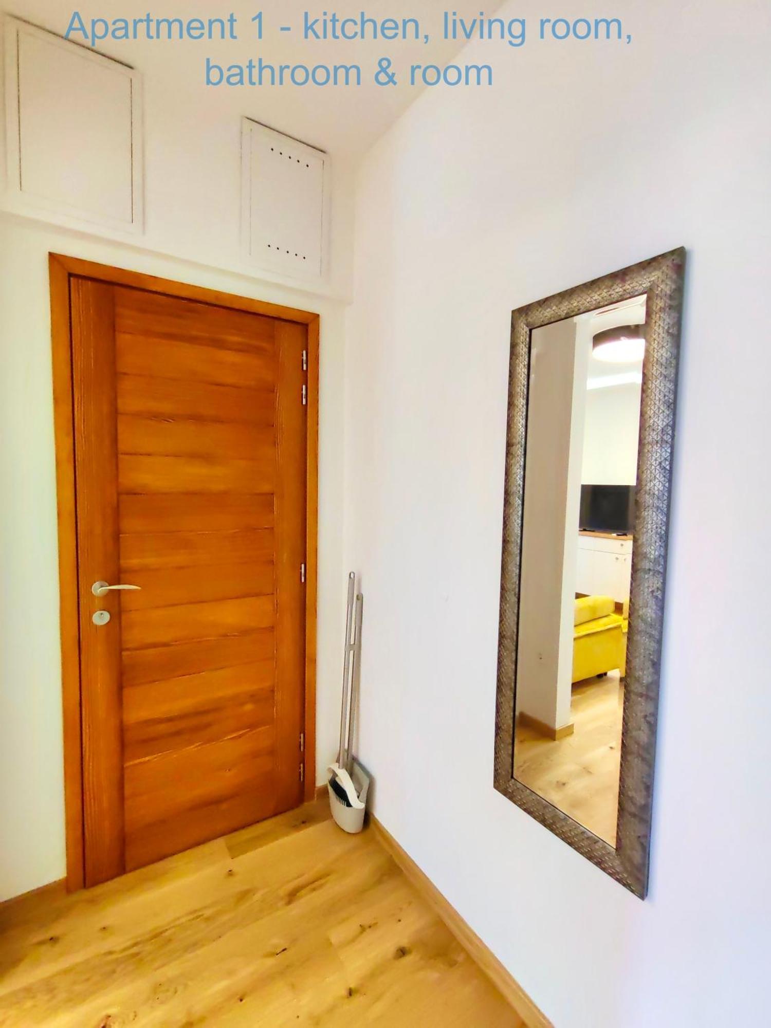 Relax And Enjoy Apartments Split Bagian luar foto